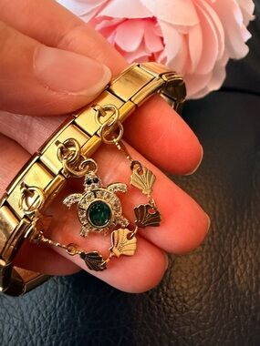Gold Tone Italian Charm Bracelet with Turtle & Shell Dangle – Ocean Inspired